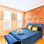 Federal Hill & Inner Harbor Lux Retreat Sleeps 6