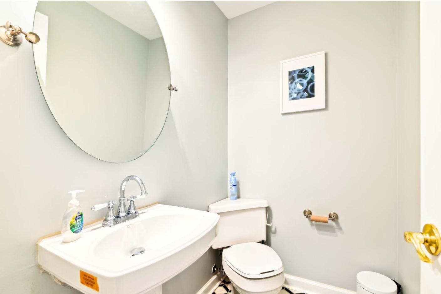Holiday home Federal Hill & Inner Harbor Lux Retreat Sleeps 6 Baltimore